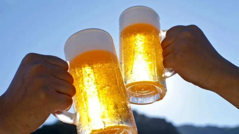 Faux amis de la mousse : halte aux fausses pintes dans les bars !